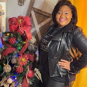 Meet your Posher, Deonica